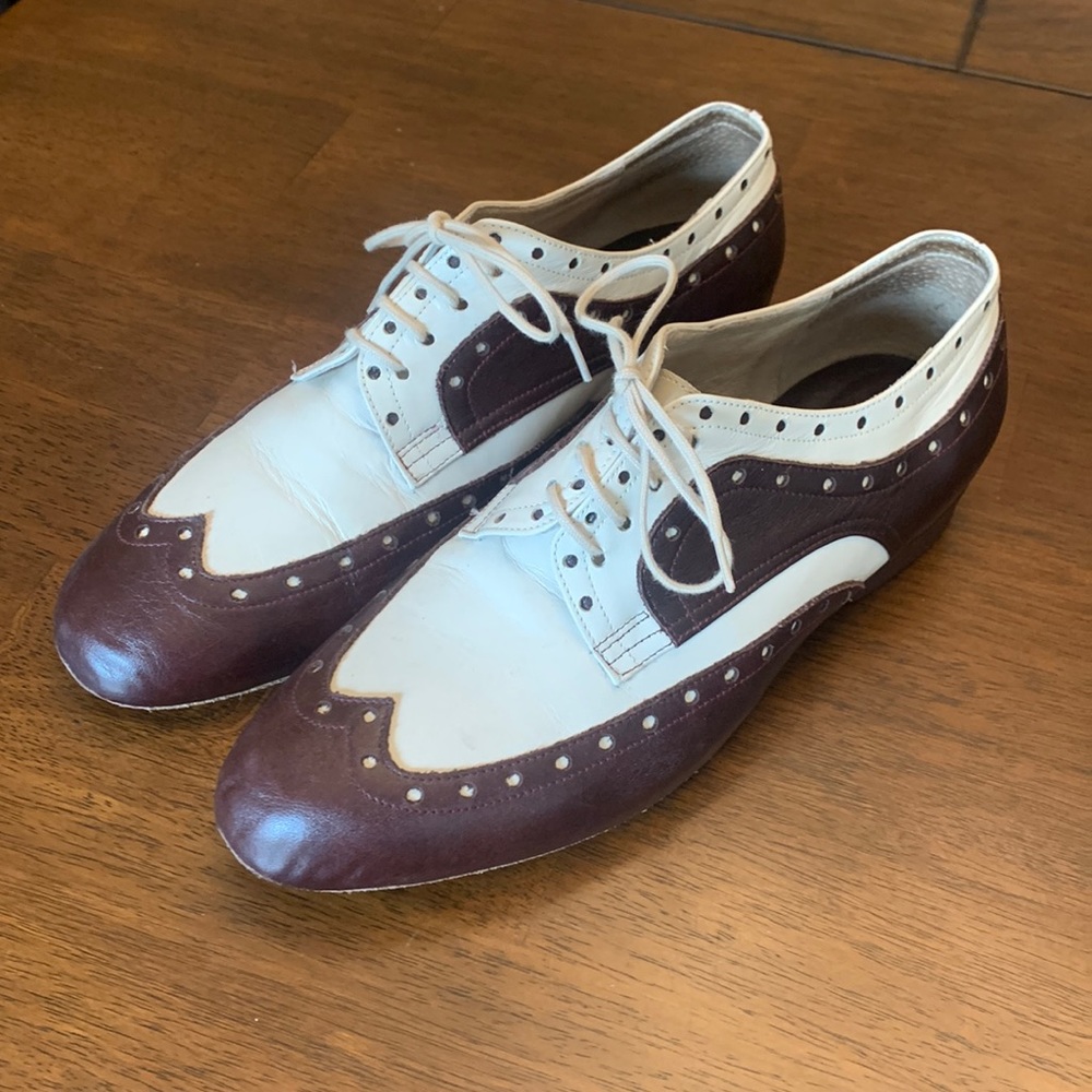 Celebrity dress shoe size 9